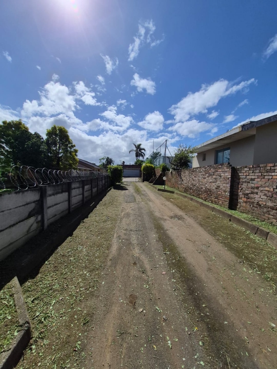 5 Bedroom Property for Sale in Haven Hills Eastern Cape